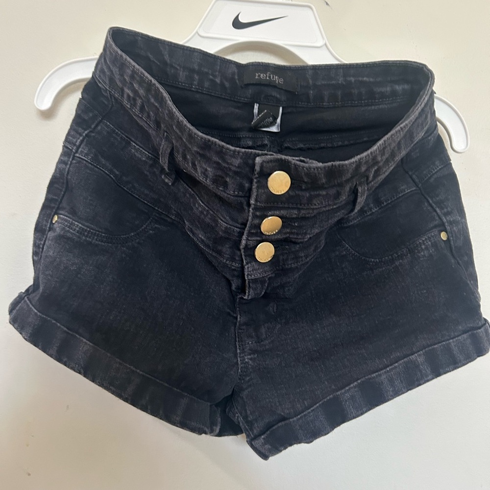 Refuge Women's Black Denim Shorts